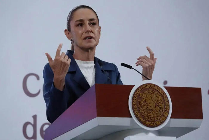 El Coco habla inglés / La Feria