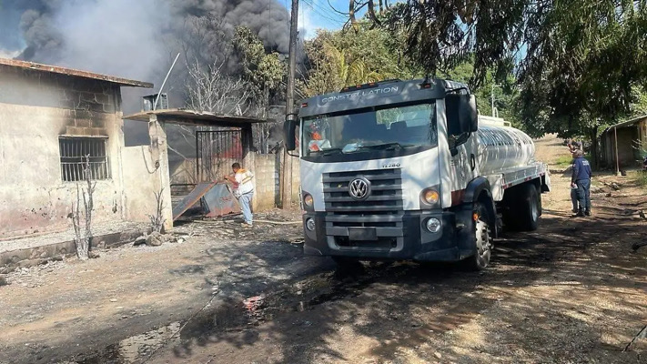 Investigan venta ilegal de combustible tras incendio 