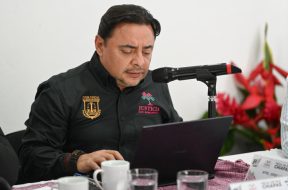 1E19333F-3A09-4EB9-9B4B-A3D663A08EDE