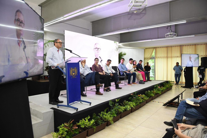 Presenta UNACH la empresa de consultoría INTELECTA