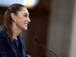 5904F884-95C7-4017-B04F-6C837D49BAD7