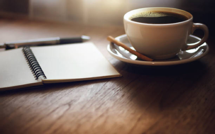 ¿Y tú, qué frases compartes? / Odiseas Posmodernas