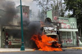 9E30BDD4-0D99-4928-8136-78FCF40E0647