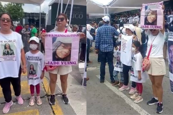 Madres en Resistencia protestan en desfile cívico en Tuxtla Gutiérrez