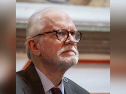 B2753DF5-5E5A-422B-950A-951FF5B0DB84