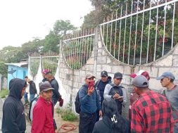 B7448B94-ED32-4A3C-B0E0-BA815FF52F70