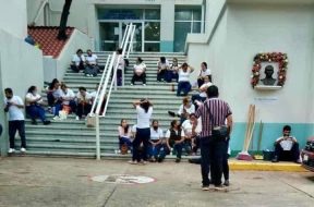 BB07BDCE-B4D8-44C8-BA75-02B048421FEC