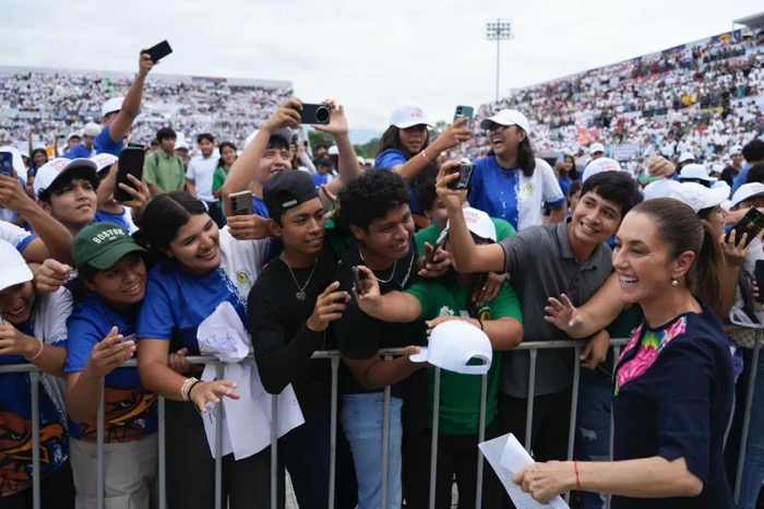 Lo mismo de siempre / A Estribor