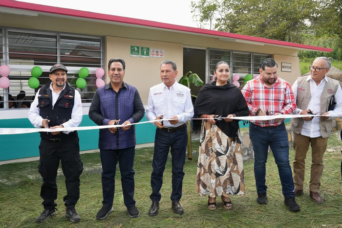 Eduardo Ramírez impulsa acciones y obras a favor del desarrollo de la región De Los Bosques