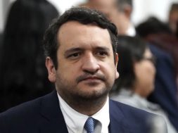 E2C9180A-F7C8-4E57-8888-F4EF9DCC0081