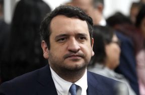 E2C9180A-F7C8-4E57-8888-F4EF9DCC0081