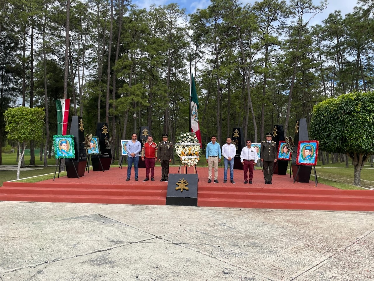 Alcalde asiste a la conmemoración delm178 aniversario de la gesta heroica de los niños héroes