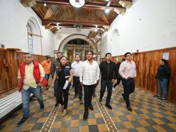 15BAA718-D051-47C4-A927-90AA733807E9