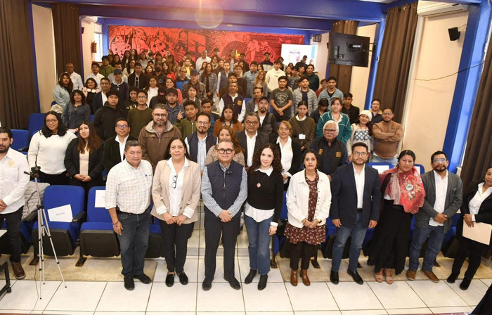 Organizó UNACH el foro “La interculturalidad desde los símbolos y expresiones identitario”