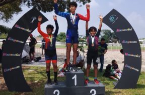 409782C5-3633-40D3-8233-82B3A3EF38AE