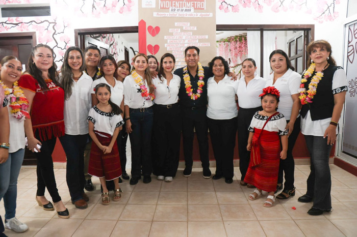 En Tecpatán, Eduardo Ramírez fortalece la infraestructura y el bienestar de las mujeres