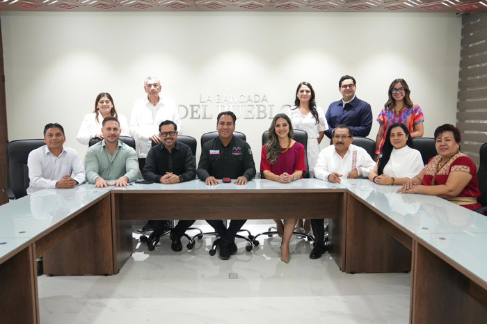 Eduardo Ramírez se reúne con diputadas y diputados de la LXIX Legislatura del Congreso del Estado