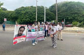 6AC743D3-ABA9-4AF7-9A91-2A6F810064A8