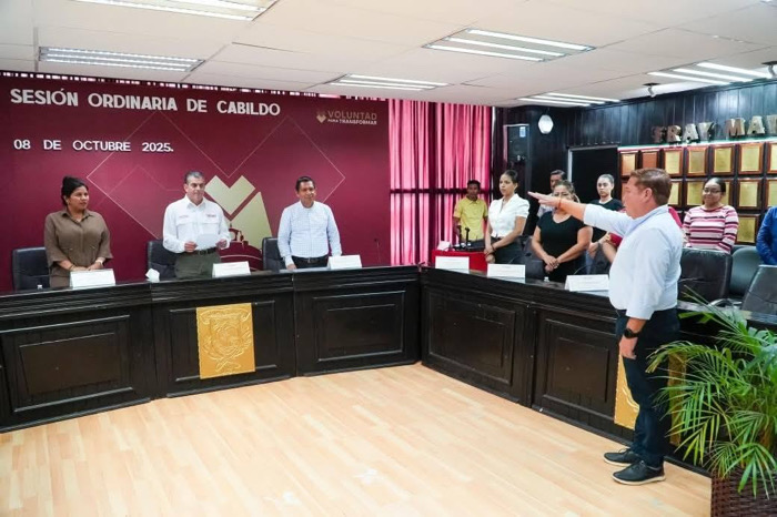 Colegios y Profesionistas Desconocen Trayectoria Profesional de Nuevo Secretario de SEDURBE