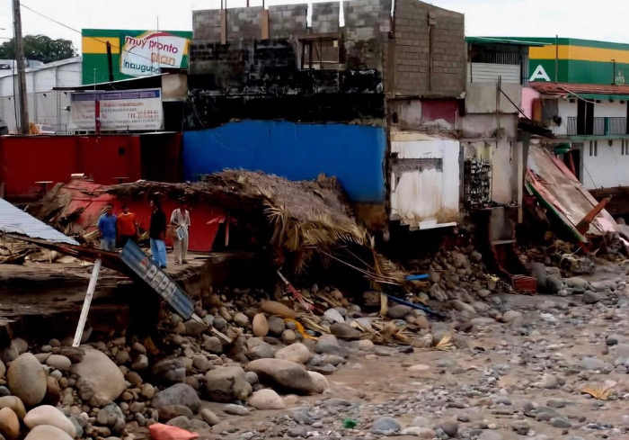 A dos décadas del huracán Stan, damnificados reclaman escrituras y rendición de cuentas