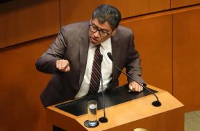 93858EFE-4D56-4F71-A303-E05BA3C58D80