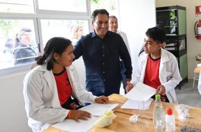 99658D18-F595-4B77-8A8F-D4686B644FA8