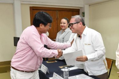 DE6F7301-CEDF-4812-9A7B-DD93A7FED808