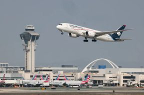 ED4EDB6B-2572-4B8B-AF11-03DEC6FD0582