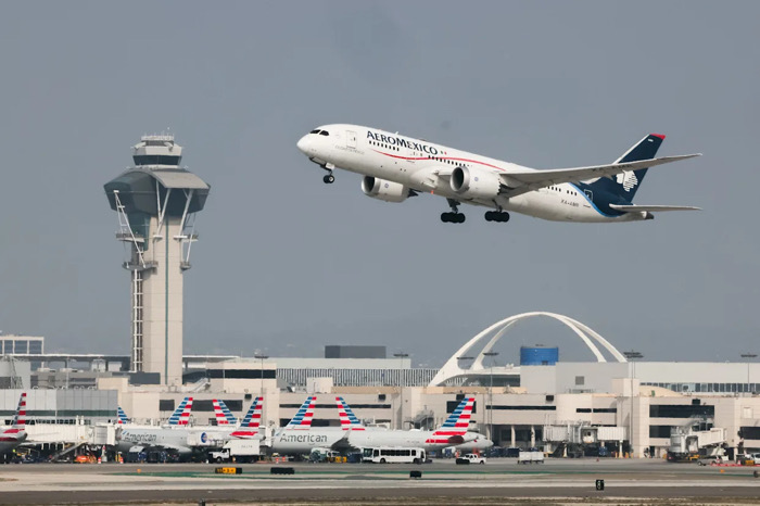 EU limita nuevas rutas aéreas y genera preocupación en el sector aeronáutico