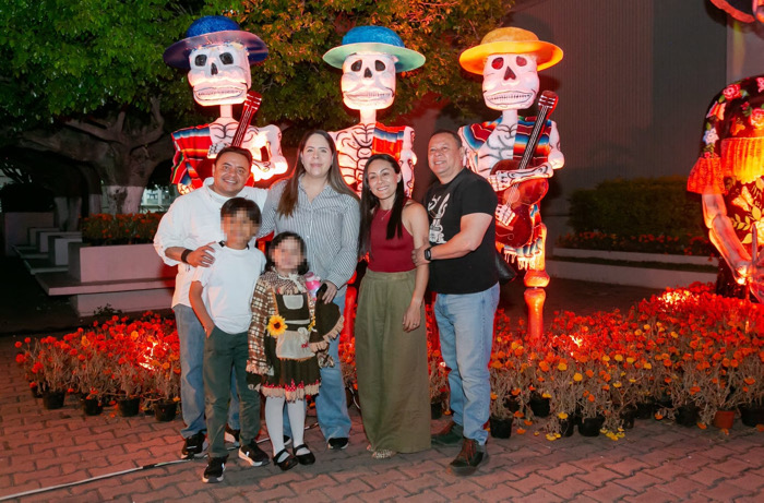 Poder Judicial se ilumina para celebrar nuestras tradiciones