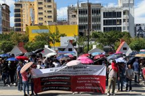 0B67ADE2-8C1C-45E3-807B-FB96345FCBB4