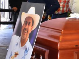 1B40892D-2FD7-4DAF-8F94-A2681D7BD1F1