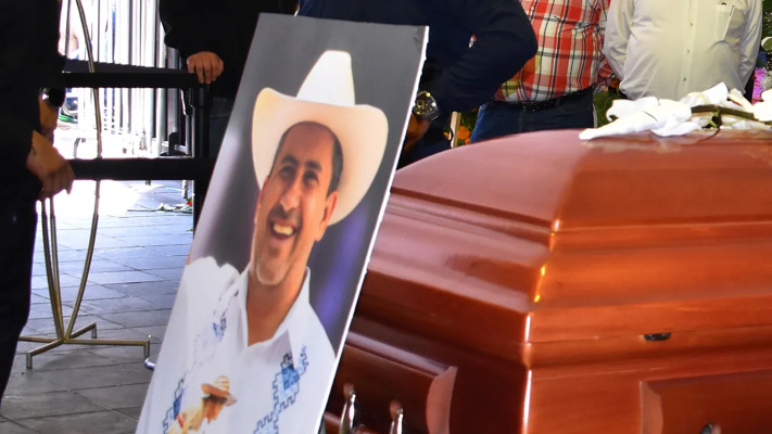 A Carlos Manzo lo mató el sistema / En la Mira