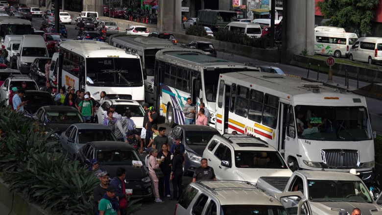 Transportistas del Edomex realizarán megamarcha hacia para exigir seguridad