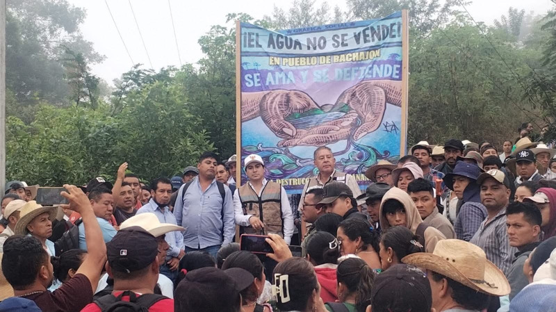 Bachajón reitera rechazo al trazo de autopista y exige que no se afecten los 31 manantiales