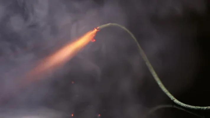 Mecha encendida / La Feria