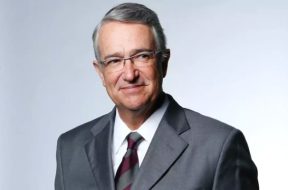 47197629-9E94-4F40-89D6-4EB6AE2EAD11