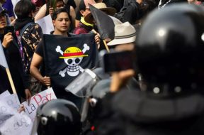 528758E6-53B2-427D-807B-17EB0A416EB9