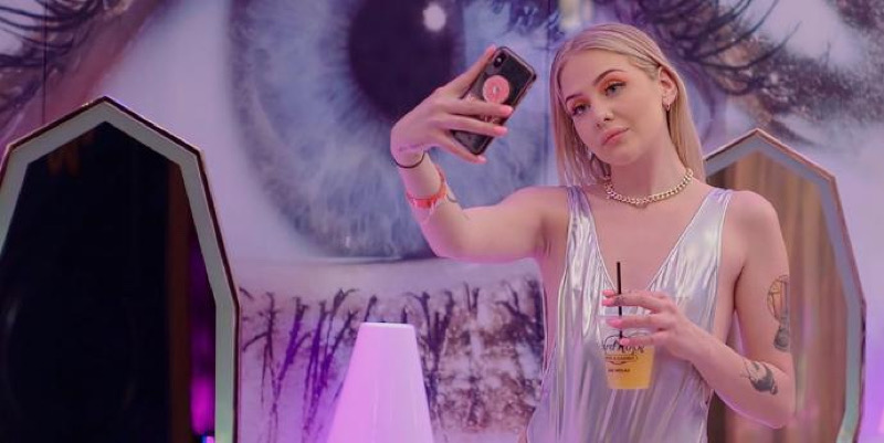 Pleasure, las mujeres deberían tener más poder con relación a lo que les pasa en el trabajo / La Esquina Rota