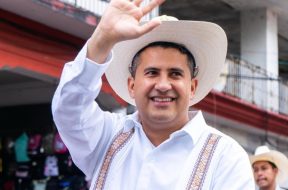 6BCF202E-A2FA-4D9F-9B80-B574BCBE7515