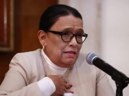 72EB8B3B-4602-4751-87F4-79FC45A353DD