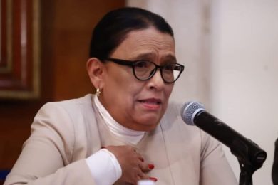 72EB8B3B-4602-4751-87F4-79FC45A353DD