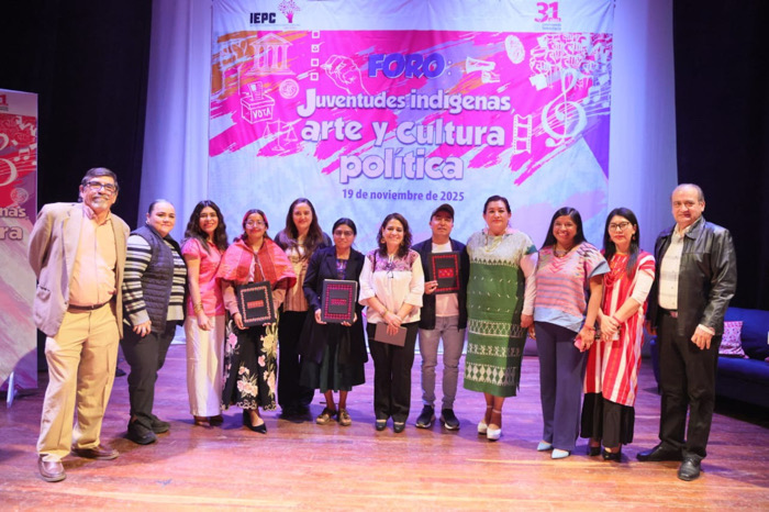 Nuestro compromiso es construir una democracia incluyente: Marina Martha López Santiago