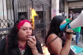 90F94E55-04C2-4333-9301-771A1480D915