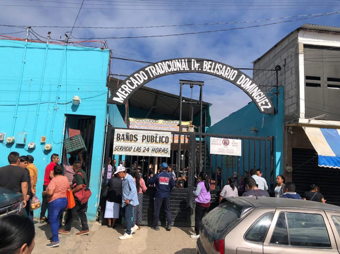 Locatarios fueron retenidos durante cierre del mercado Belisario Domínguez en Ocosingo
