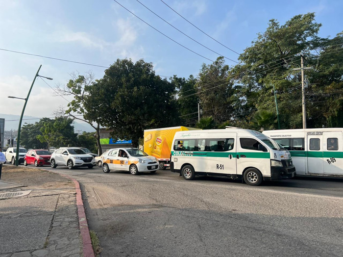 Transportistas advierten paro ante falta de diálogo con autoridades