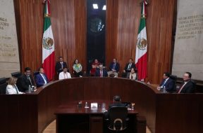 C3B0BEF1-50FA-41A5-9E10-80EDFE0BF1E5