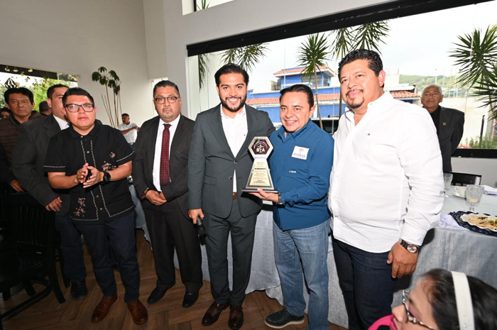 Juan Carlos Moreno Guillén fortalece diálogo con la comunidad jurídica en Comitán