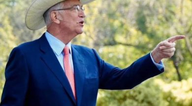 D344042C-D4D6-4972-9D94-112D14850E60