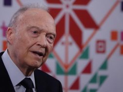 EAC5AA3B-6BC7-4AD9-9126-A2E09291C47C